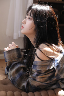 一边亲着一面膜的免费版电视